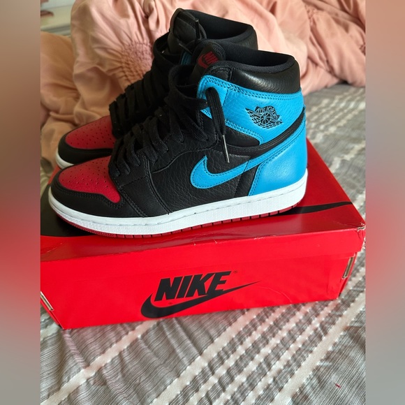 Jordan 1 unc to Chicago size 7.5 in women and 6 in men - Picture 1 of 7